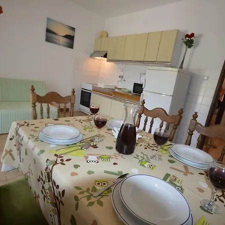 Mania Apartment
